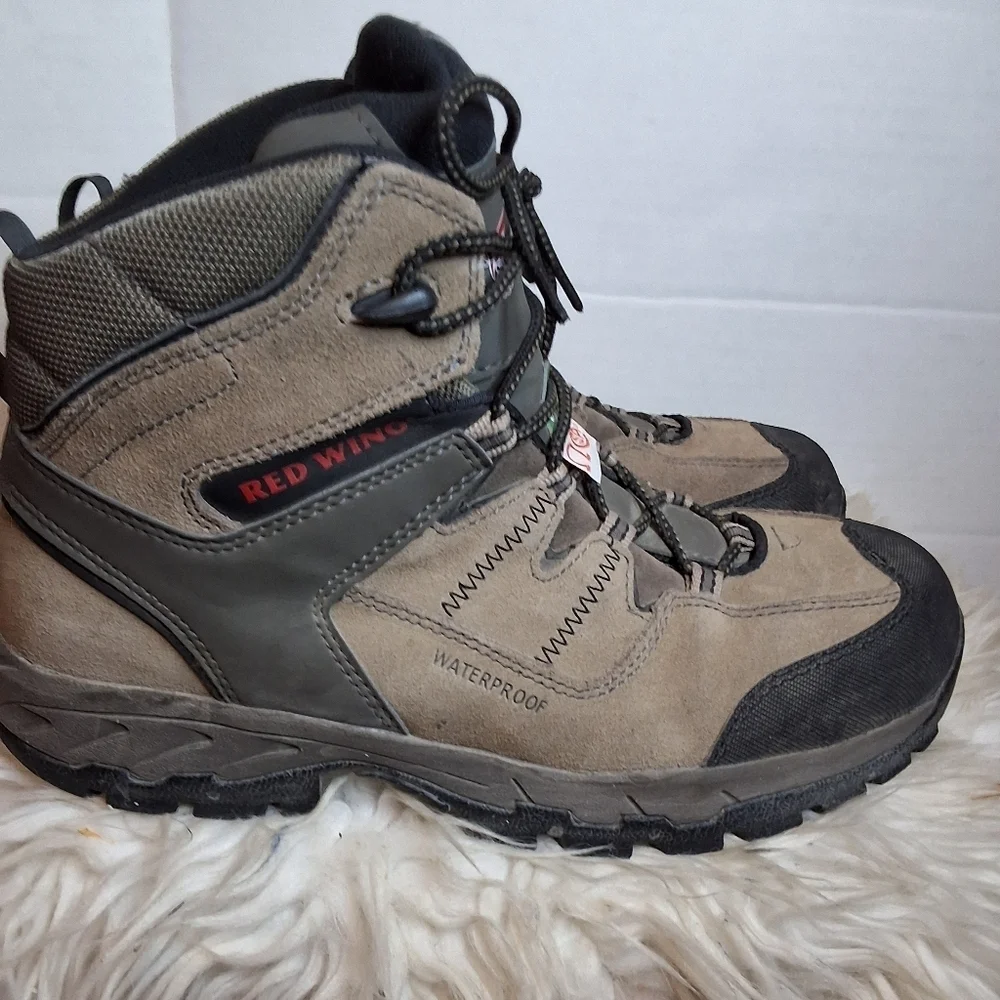 Red Wing Tru Hiker  Waterproof Hiking Boots - Brown and Black 10D
